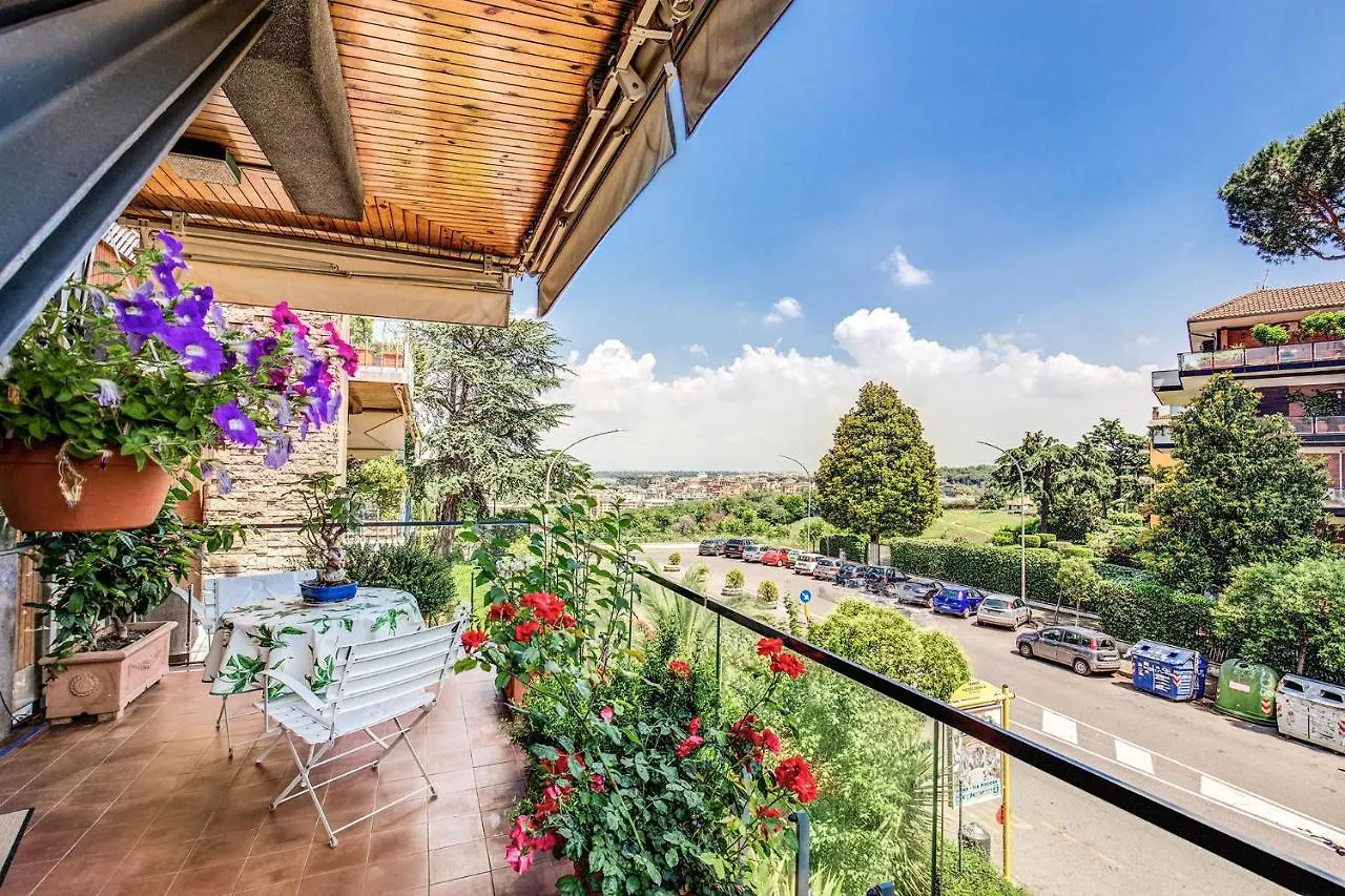 Terrazza Piccolomini: Elegant Apartment Stunning View Over Rome/St Peter\'S Dome contacts