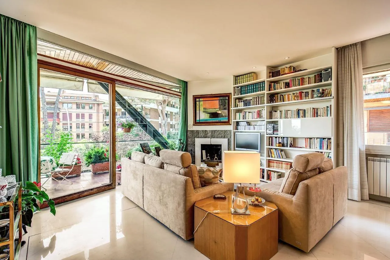 Terrazza Piccolomini: Elegant Apartment Stunning View Over Rome/St Peter'S Dome 0*, Rome