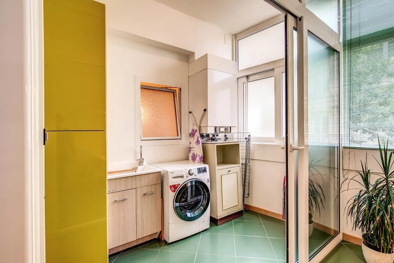 Terrazza Piccolomini: Elegant Apartment Stunning View Over Rome/St Peter'S Dome Italy