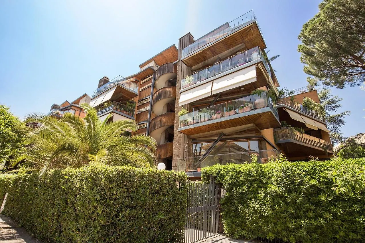 Terrazza Piccolomini: Elegant Apartment Stunning View Over Rome/St Peter'S Dome Italy