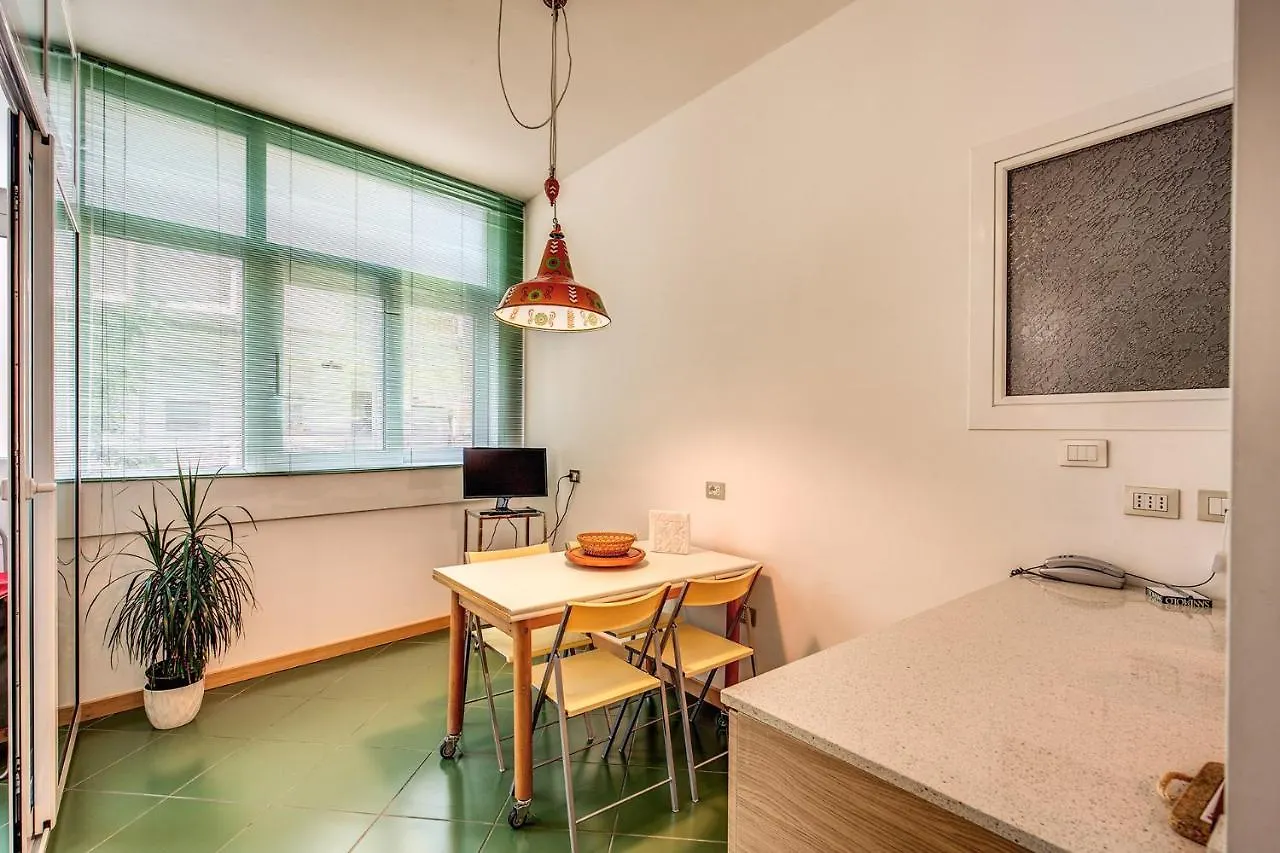 Terrazza Piccolomini: Elegant Apartment Stunning View Over Rome/St Peter'S Dome 0*, Rome Italy